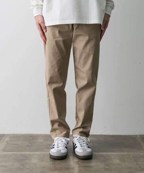 URBAN RESEARCH DOORS（アーバンリサーチドアーズ）の「NEW BALANCE　ツイルテーパードトラウザー(ショート)（その他パンツ・メンズ・SOT/BK/GT/NNY・S/M/L/XL）」の16枚目の写真
