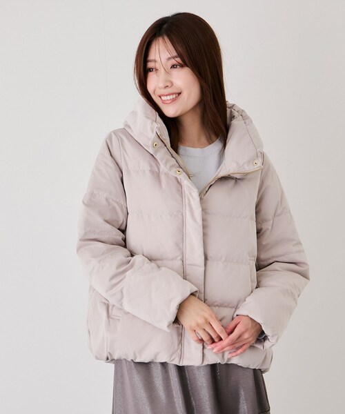 Jayro(ジャイロ)の「ピーチスキンショートダウン(ダウンジャケット/コート・レディース・ブラック/ホワイト系/ベージュ/ベージュ系/ネイビー・M)」の4枚目の写真