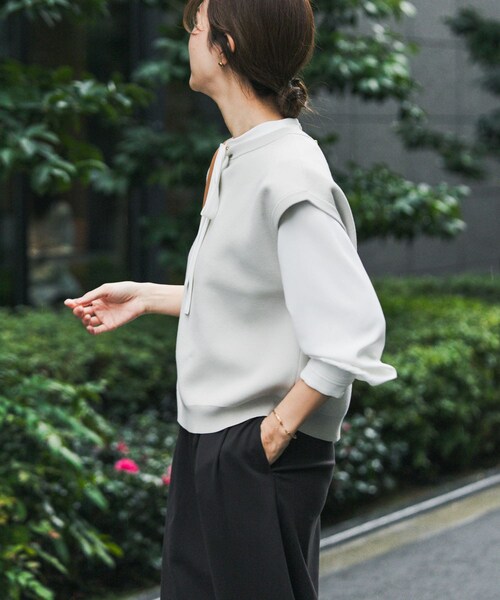 URBAN RESEARCH DOORS（アーバンリサーチドアーズ）の「『仁村紗和さん着用』『UR TECH Renew Knit』2WAYベスト（ベスト・レディース・GREIGE/NAVY・Free）」の14枚目の写真