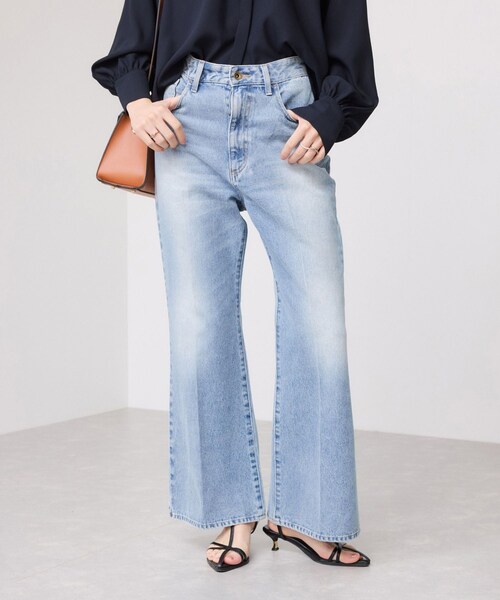 VIS（ビス）の「フレアシルエットデニムパンツ（デニムパンツ・レディース・ネイビー/サックス・M/S）」の3枚目の写真