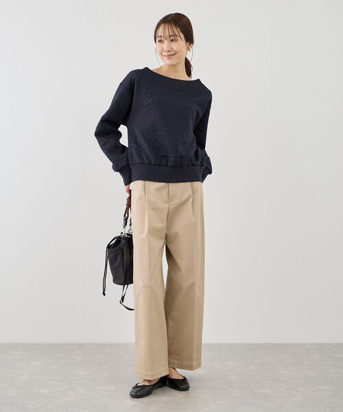 ROPE' PICNIC（ロペピクニック）の「2WAYボートネック花柄ふくれジャガードプルオーバー（スウェット・レディース・ホワイト/ネイビー/サックス・F）」の13枚目の写真