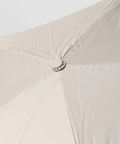 URBAN RESEARCH Sonny Label（アーバンリサーチサニーレーベル）の「Wpc.　晴雨兼用超軽量ソリッドミニ（長傘・レディース・ベージュ/オフ/ブラック・one）」の12枚目の写真