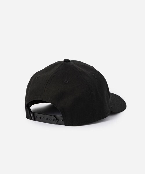 Saturdays NYC(サタデーズ ニューヨークシティ )の「New Era®x Saturdays NYC "Miller" Logo Cap(キャップ・レディース・ブラック/ネイビー・F)」の11枚目の写真