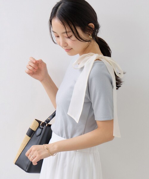 VIS(ビス)の「肩リボンTシャツ(Tシャツ/カットソー・レディース・ブラック/キナリ/ダークブラウン/サックス・F)」の15枚目の写真