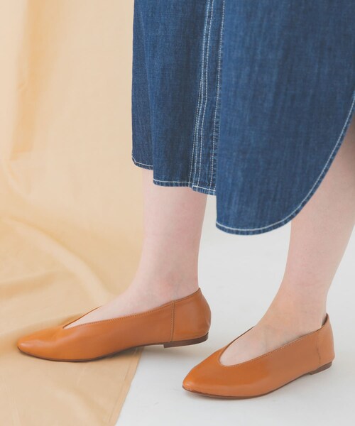 RODE SKO（ロデスコ）の「SOFI　SOFI FLAT SHOES（パンプス・レディース・GREEN/IVORY/CAMEL・36/37/38）」の3枚目の写真
