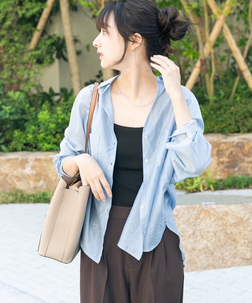 ITEMS URBANRESEARCH（アイテムズ アーバンリサーチ）の「シアーポケットスキッパーシャツ（シャツ/ブラウス・レディース・WHT/L.BLU/NVY・FREE）」の3枚目の写真