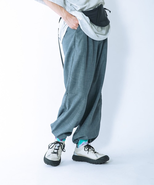 EKAL(エカル)の「『UR TECH DRYLUXE/吸水速乾/接触冷感』ハイツイストトラウザー(その他パンツ・メンズ・ブルーグレー/グレー/ネイビー・M/L)」の1枚目の写真