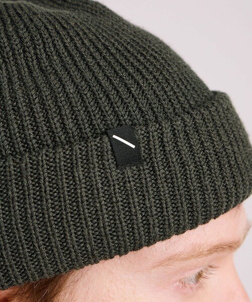 Saturdays NYC(サタデーズ ニューヨークシティ )の「SNYC Solid Beanie(ニットキャップ/ビーニー・レディース・ブラック/オリーブ/イエロー・F)」の15枚目の写真