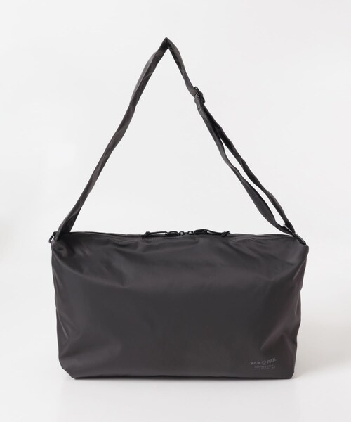URBAN RESEARCH DOORS（アーバンリサーチドアーズ）の「『別注』YAKPAK×DOORS　SHOULDER BAG M（ショルダーバッグ・メンズ・BLACK/CHARCOAL/GRAY・-）」の15枚目の写真