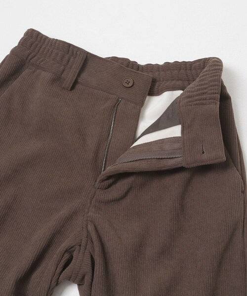 ITEMS URBANRESEARCH（アイテムズ アーバンリサーチ）の「裏フリースボンディングコーデュロイパンツ（その他パンツ・メンズ・L.BEG/BRN/BLK・S/M/L）」の22枚目の写真