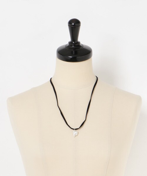 URBAN RESEARCH（アーバンリサーチ）の「LES BON BON　liberty pearl necklace（ネックレス・レディース・green/black・-）」の5枚目の写真