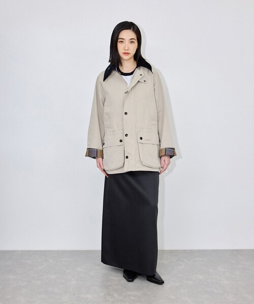 ADAM ET ROPE'(アダムエロペ)の「【Barbour for ADAM ET ROPE'】別注Shirring Bedale(その他アウター・レディース・ブラック/ベージュ・34/36)」の9枚目の写真