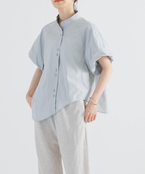 URBAN RESEARCH（アーバンリサーチ）の「綿ナイロンスタンドカラーブラウス（シャツ/ブラウス・レディース・BLU/OFF/NVY/BLK・FREE）」の5枚目の写真