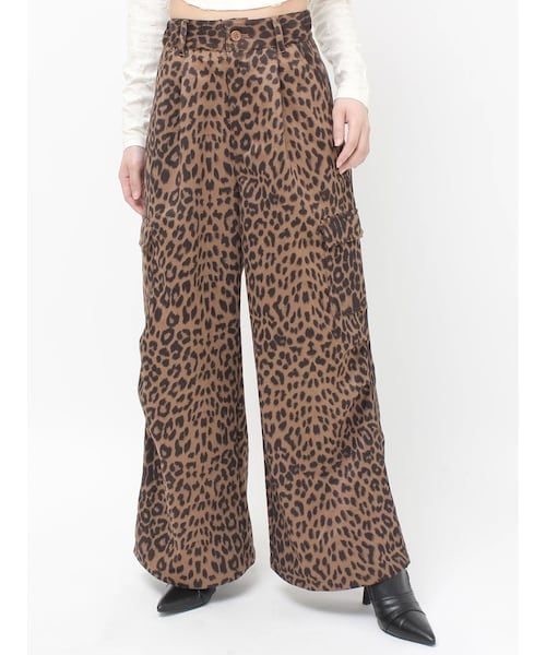 EVRIS（エヴリス）の「レオパードルーズカーゴパンツ（カーゴパンツ・レディース・ブルー/ミックス・S/M）」の4枚目の写真