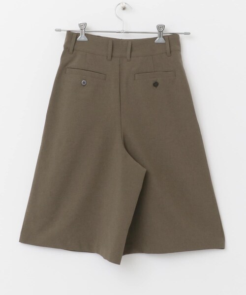 URBAN RESEARCH ROSSO（アーバンリサーチロッソ）の「『UR TECH DRYLUXE』F by ROSSO　タックハーフパンツ（その他パンツ・レディース・BLACK/BEIGE/MOCHA・36/38）」の22枚目の写真