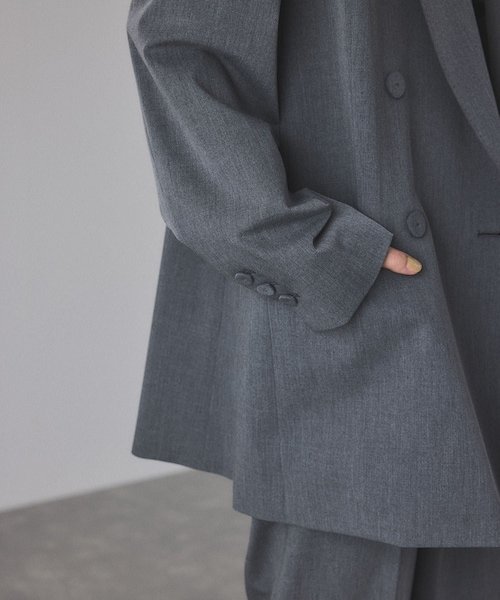 ADAM ET ROPE'(アダムエロペ)の「【サステナブル】ダブルブレストジャケット(テーラードジャケット・レディース・ブラック/グレー/ブラウン系・36/38)」の20枚目の写真