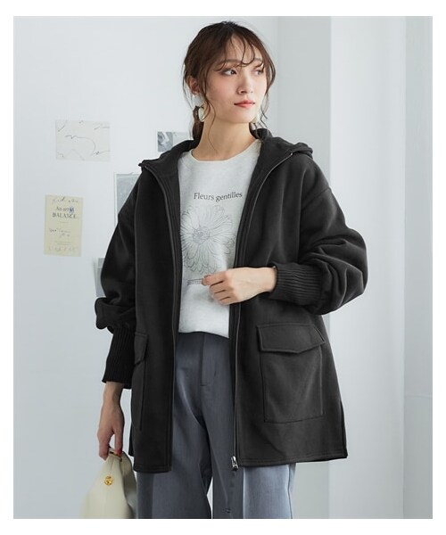 nissen（ニッセン）の「裏起毛リブ切替立衿ジップアップパーカーライトコート＜大きいサイズ有＞（ジャケット/アウター・レディース・オフベージュ/黒/インディゴブルー/モカ/ピンクベージュ/チャコールグレー/ブラウン・S/M/L/LL/3L/4L/5L/6L/8L/10L）」の3枚目の写真