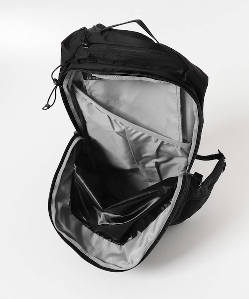 URBAN RESEARCH（アーバンリサーチ）の「MM6xSALOMON　XT 15 MM6 MAISON MARGIELA（バックパック/リュック・レディース・H9966・-）」の9枚目の写真