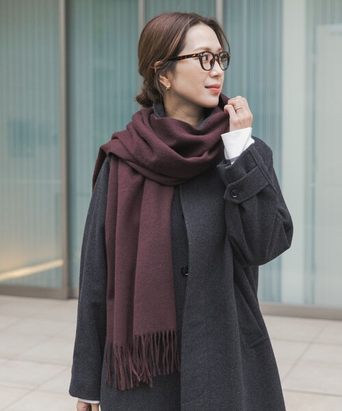 URBAN RESEARCH DOORS（アーバンリサーチドアーズ）の「しっとりカシミヤ混ストール（ストール/ショール・レディース・OFF WHITE/RED/BROWN・one）」の2枚目の写真