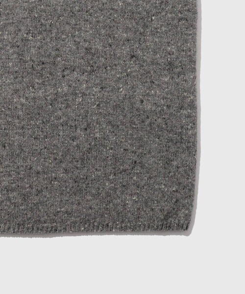 ADAM ET ROPE'(アダムエロペ)の「【AURALEE/オーラリー】CASHMERE NEP KNIT P/O(ニット/セーター・メンズ・ブラック/ライトグレー・3/4)」の10枚目の写真