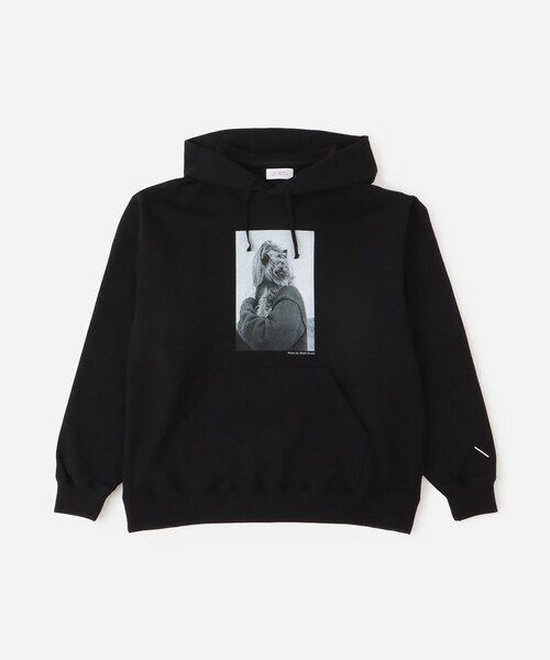 Saturdays NYC（サタデーズ ニューヨークシティ ）の「Elliott Erwitt  HOODIE（パーカー・メンズ・ブラック/ホワイト・L/M/S/XL）」の7枚目の写真