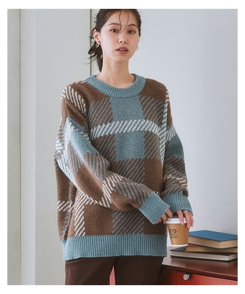 nissen（ニッセン）の「配色ジャガードオーバーサイズニット＜大きいサイズ有＞（ニット/セーター・レディース・オレンジ系/チェック:オレンジ系/サックス系/サックス系(チェック)/ネイビー系/チェック:ネイビー系/黒系/黒系(チェック)/ブロック:オレンジ系/サックス系(ブロック)/ブロック:グリーン系/チェック:モカ系/ニュアンス:グレー系/ニュアンス:ベージュ系/ニュアンス:黒系・S~M/L~LL/3L~4L/5L~6L/8L/10L）」の15枚目の写真