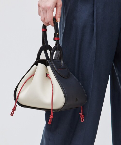 ROPE'(ロペ)の「【一部店舗限定】Amelie Bag (アメリ バッグ)(ハンドバッグ・レディース・キャメル/ブラック/オフホワイト/ネイビー系/ベージュ系/サックス/ワイン/キナリ系/ベージュ/ライトグリーン・F)」の12枚目の写真