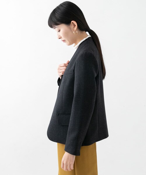 URBAN RESEARCH（アーバンリサーチ）の「WORK NOT WORK　メランジウールHANカラージャケット（ノーカラージャケット・レディース・COYOTE/CHARCOAL・1/2）」の7枚目の写真