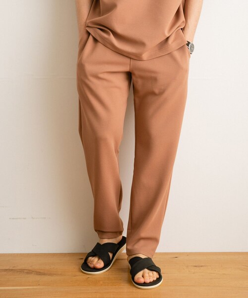 ITEMS URBANRESEARCH(アイテムズ アーバンリサーチ)の「『セットアップ対応』 ダブルフェイス ツイルイージーパンツ(その他パンツ・メンズ・NVY/BEG/BLK・M/L)」の2枚目の写真