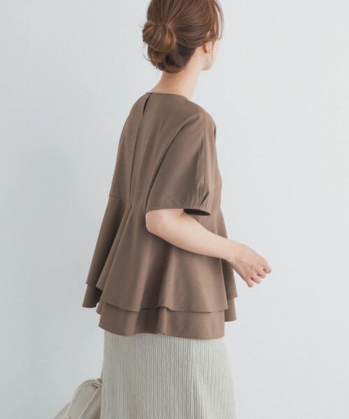 URBAN RESEARCH DOORS(アーバンリサーチドアーズ)の「ペプラムティアードブラウス(シャツ/ブラウス・レディース・INK BLACK/BROWN/BLUE・Free)」の16枚目の写真