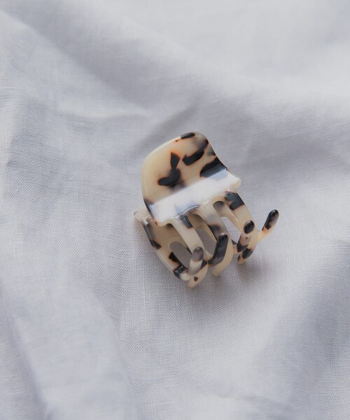URBAN RESEARCH DOORS（アーバンリサーチドアーズ）の「MACHETE　MINICLAW（バレッタ/ヘアクリップ・レディース・ASHBLONDE/SHELLCHECK/CITRINE/CREAMDOT/ALABASTER・One）」の6枚目の写真