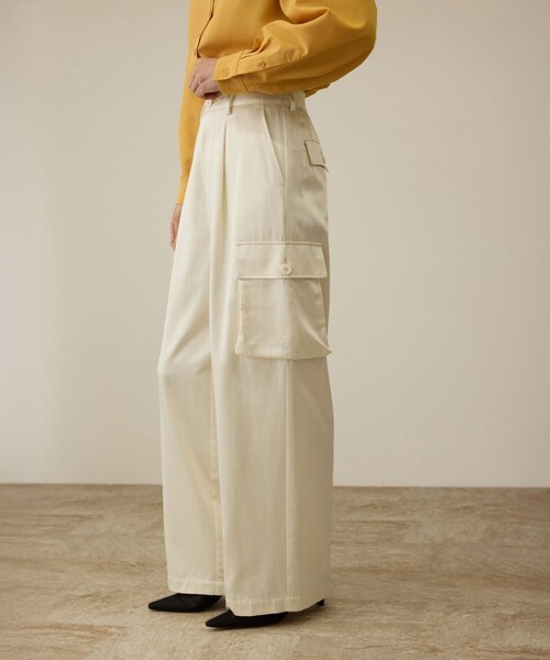 ROPE'（ロペ）の「【洗える】シャイニーサテンパンツ/一部セットアップ対応（カーゴパンツ・レディース・ブラック/オフホワイト/オレンジ・36/38）」の17枚目の写真