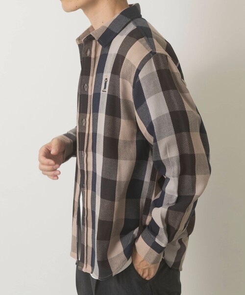 ITEMS URBANRESEARCH（アイテムズ アーバンリサーチ）の「TeddyBearワンポイントチェックネルシャツ（シャツ/ブラウス・メンズ・BEG/RED・M/L）」の5枚目の写真