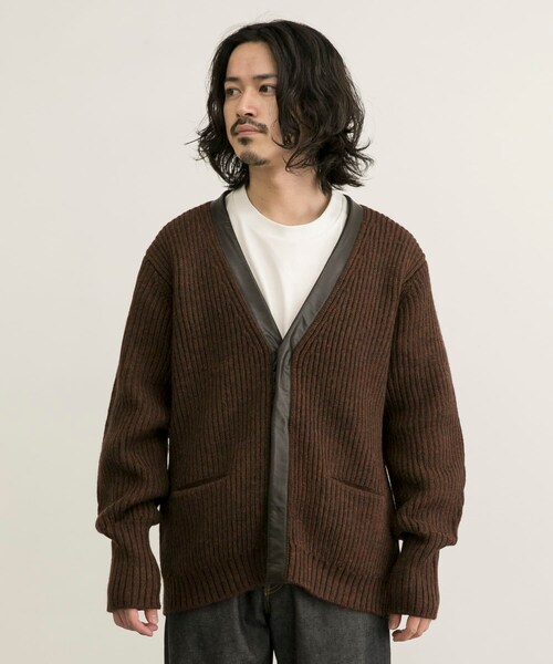 URBAN RESEARCH(アーバンリサーチ)の「COSEI 5G両畦 CARDIGAN(カーディガン/ボレロ・メンズ・BLACK/BROWN・2/3)」の22枚目の写真