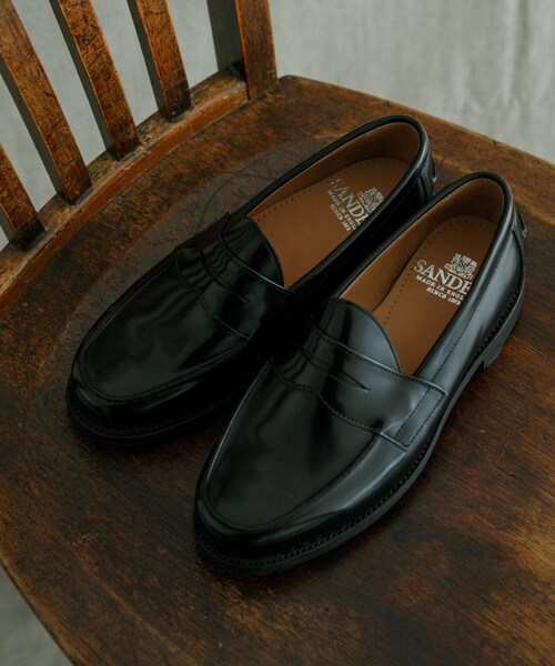 URBAN RESEARCH（アーバンリサーチ）の「『別注』Sanders×URBAN RESEARCH　Butt Seam Loafer（ドレスシューズ・メンズ・BLACK・6/6.5/7/7.5/8）」の5枚目の写真