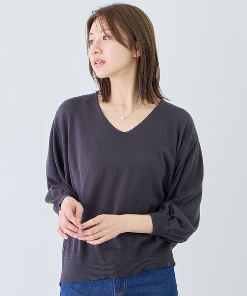 Jayro（ジャイロ）の「ピュアコットンカルマネックプルオーバー（ニット/セーター・レディース・スミクロ/ライトグレー/オフホワイト・F）」の2枚目の写真