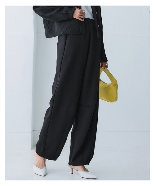 nissen（ニッセン）の「なめらかポンチ素材　バレルレッグパンツ（セットアップ可能）＜大きいサイズ有＞（スウェットパンツ・レディース・黒/モカ/ディープグリーン/杢チャコールグレー・S/M/L/LL/3L/4L/5L/6L/8L/10L）」の8枚目の写真