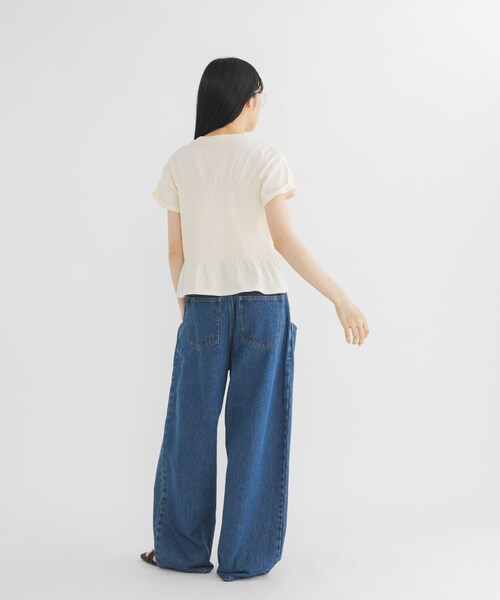 KBF（ケイビーエフ）の「シャーリングデザインプリントTEE（Tシャツ/カットソー・レディース・IVORY/BROWN/BLUE・One）」の11枚目の写真