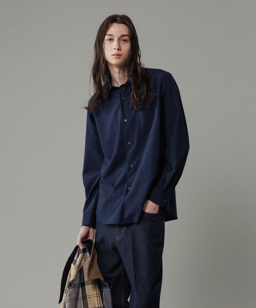 ADAM ET ROPE'（アダムエロペ）の「【NIKKE】レギュラーカラー シャツ / ウォッシャブル（シャツ/ブラウス・メンズ・ブラック/ネイビー/ラベンダー・L/M）」の13枚目の写真