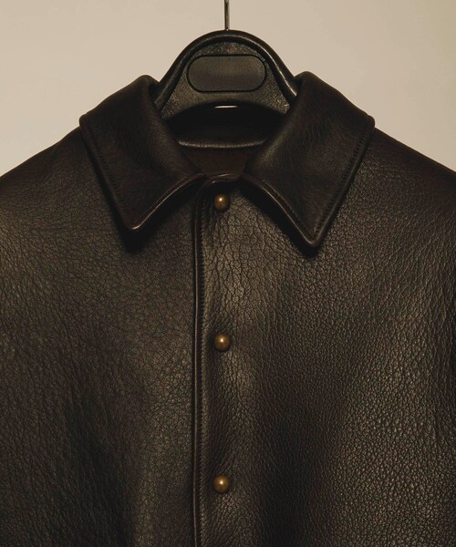 URBAN RESEARCH（アーバンリサーチ）の「A PRESSE　Leather A-1 Flight Jacket（その他アウター・メンズ・BROWN・2/3）」の3枚目の写真
