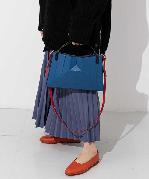 URBAN RESEARCH（アーバンリサーチ）の「mlouye　SERA TOTE（トートバッグ・レディース・IVORY/CO-BLUE・one/One）」の5枚目の写真