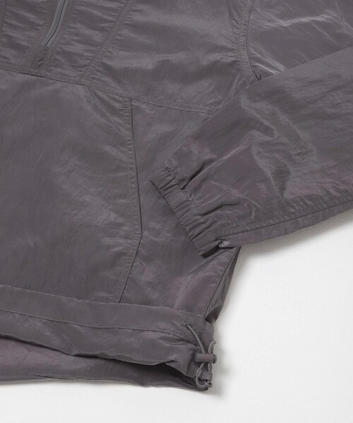 URBAN RESEARCH DOORS(アーバンリサーチドアーズ)の「FORK&SPOON シアーアノラックパーカー(パーカー・メンズ・BLACK/CHARCOAL・4/5)」の15枚目の写真