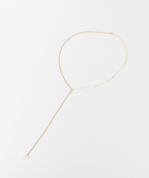 URBAN RESEARCH ROSSO（アーバンリサーチロッソ）の「Pearl×chain lariat（ネックレス・レディース・WHT×GLD・Free）」の6枚目の写真