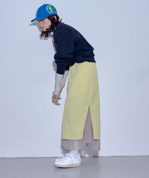 THE GOODLAND MARKET（ザグッドランドマーケット）の「『別注』MIDIUMISOLID×TGM　RE Nylon layered skirt（スカート・レディース・BEIGE/Y.GREEN/BLACK・FREE）」の21枚目の写真