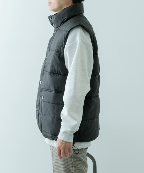 ITEMS URBANRESEARCH(アイテムズ アーバンリサーチ)の「発熱機能 パデッドベスト(その他アウター・メンズ・BLK/BRN/BLU/B.GRN・M/L)」の11枚目の写真