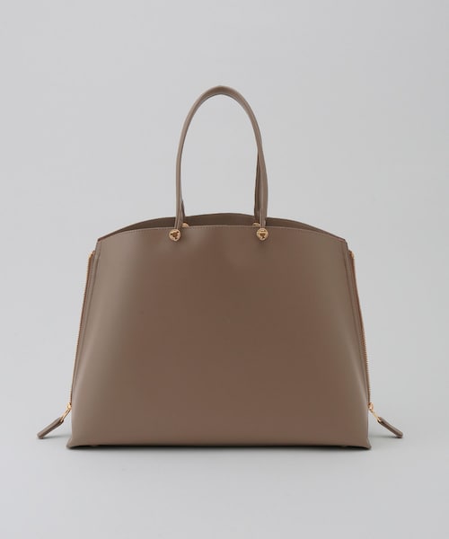 ROPE'（ロペ）の「【E'POR】【A4対応】Y BAG Medium+（トートバッグ・レディース・ブラック/ブラック系/ライトグレー/オフホワイト/ダークブラウン/ベージュ系/カーキ/ブラウン・F）」の6枚目の写真