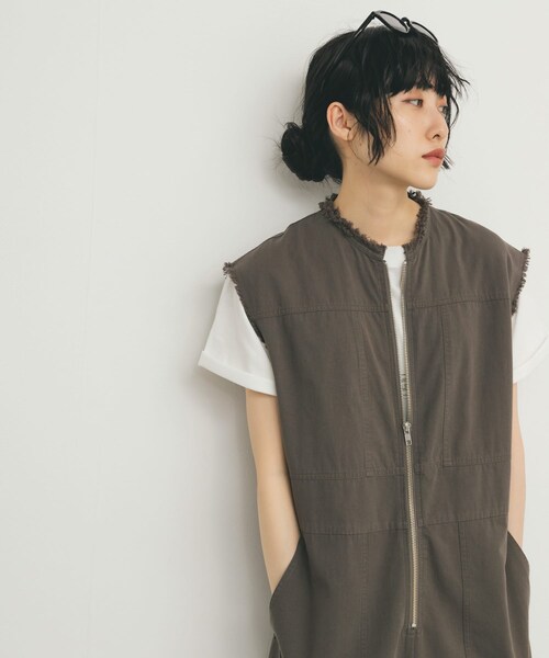 KBF(ケイビーエフ)の「フロントZIPジャンプスーツ(サロペット/オーバーオール・レディース・CHARCOAL/IVORY/L.KHAKI・one)」の14枚目の写真