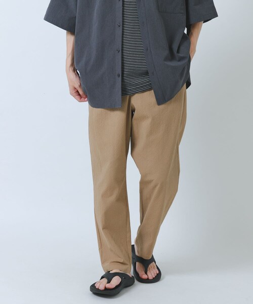 ITEMS URBANRESEARCH(アイテムズ アーバンリサーチ)の「『接触冷感/イージーケア/吸水速乾/撥水/防汚』高機能シアサッカー イージートラウザー(楽着シリーズ)(その他パンツ・メンズ・BLACK/BEIGE/L.BLUE・M/L)」の16枚目の写真