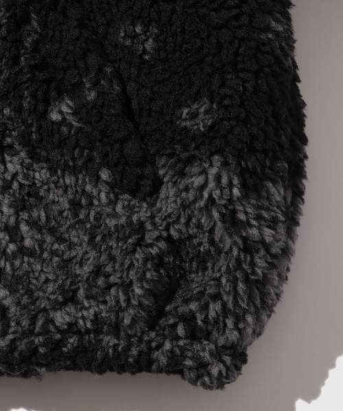 ADAM ET ROPE'(アダムエロペ)の「【NOMA RHYTHM TEXTILE/ノーマリズム テキスタイル】DYG Reversible Sherpa Hoody(パーカー・メンズ・ブラック・2/3)」の9枚目の写真