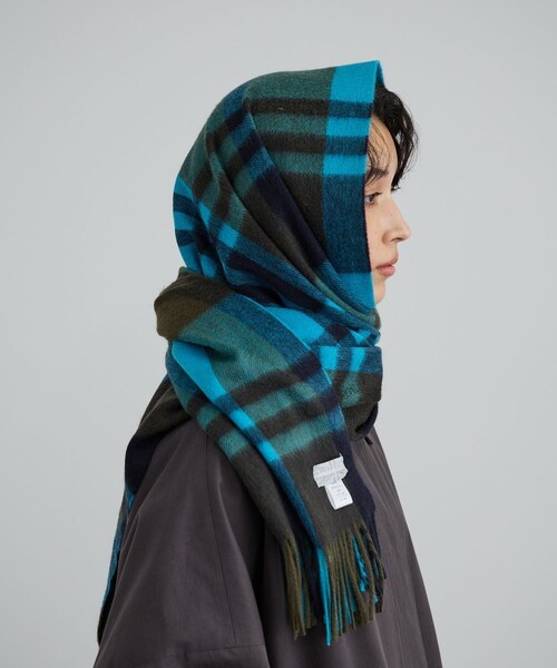 ADAM ET ROPE'(アダムエロペ)の「【J'aDoRe・一部店舗限定】【Joshua Ellis(ジョシュアエリス)】CPGストール(ストール/ショール・レディース・オフホワイト/ベージュ系/グリーン系/ブルー系/レッド系・F)」の12枚目の写真